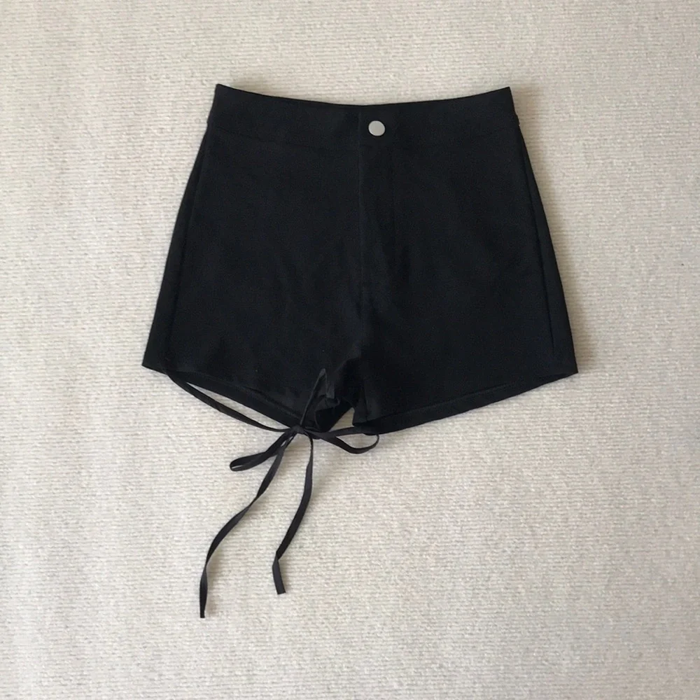 Black High-Waist Tie-Front Women's Shorts - Picture 1 of 1